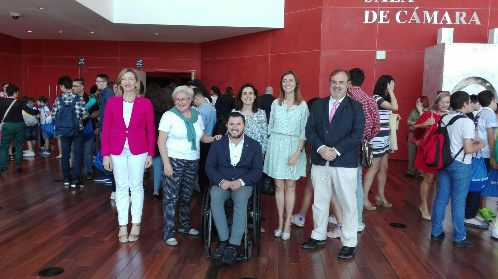 “ENTRE IGUALES”, campaña-concurso contra los estereotipos de género