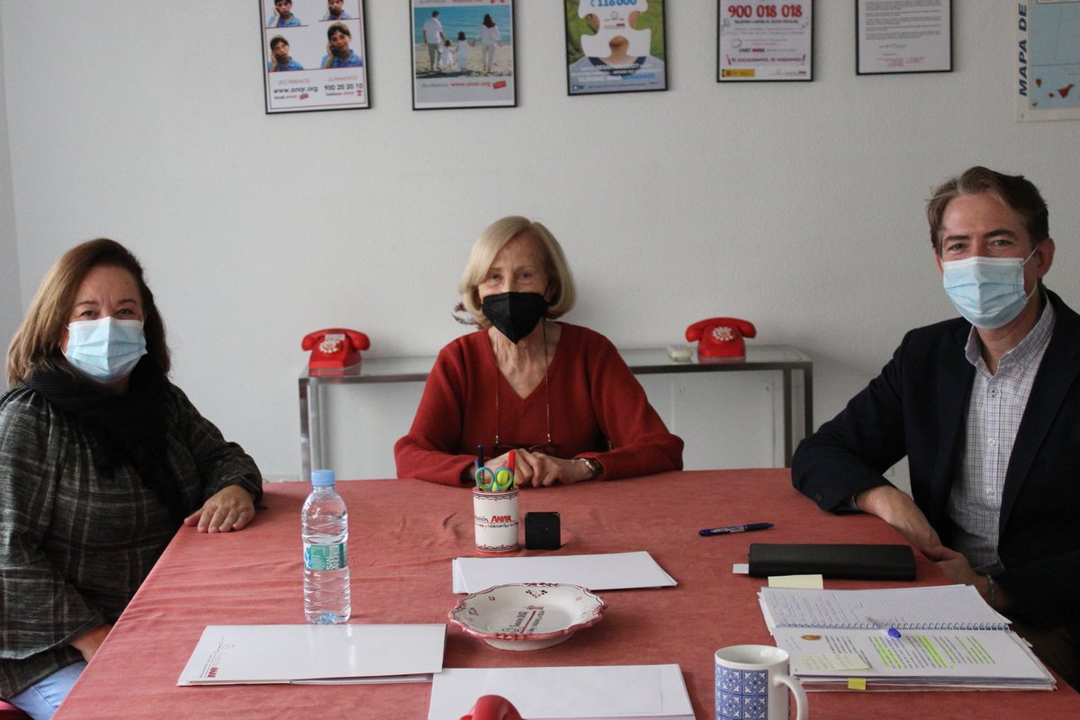 Encarnación Mariscal, presidenta de la Asociación de Profesorado Técnico de la Comunidad de Madrid, visita ANAR