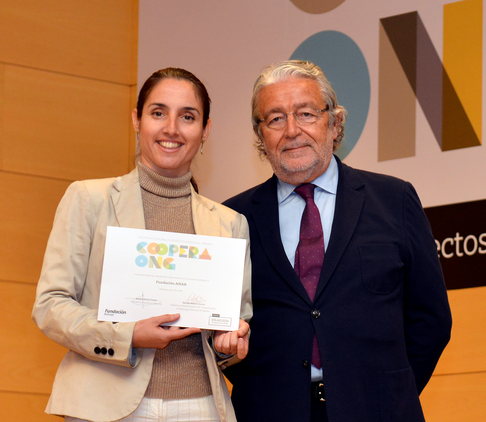 La Fundación Bancaja y Bankia apoyan a ANAR