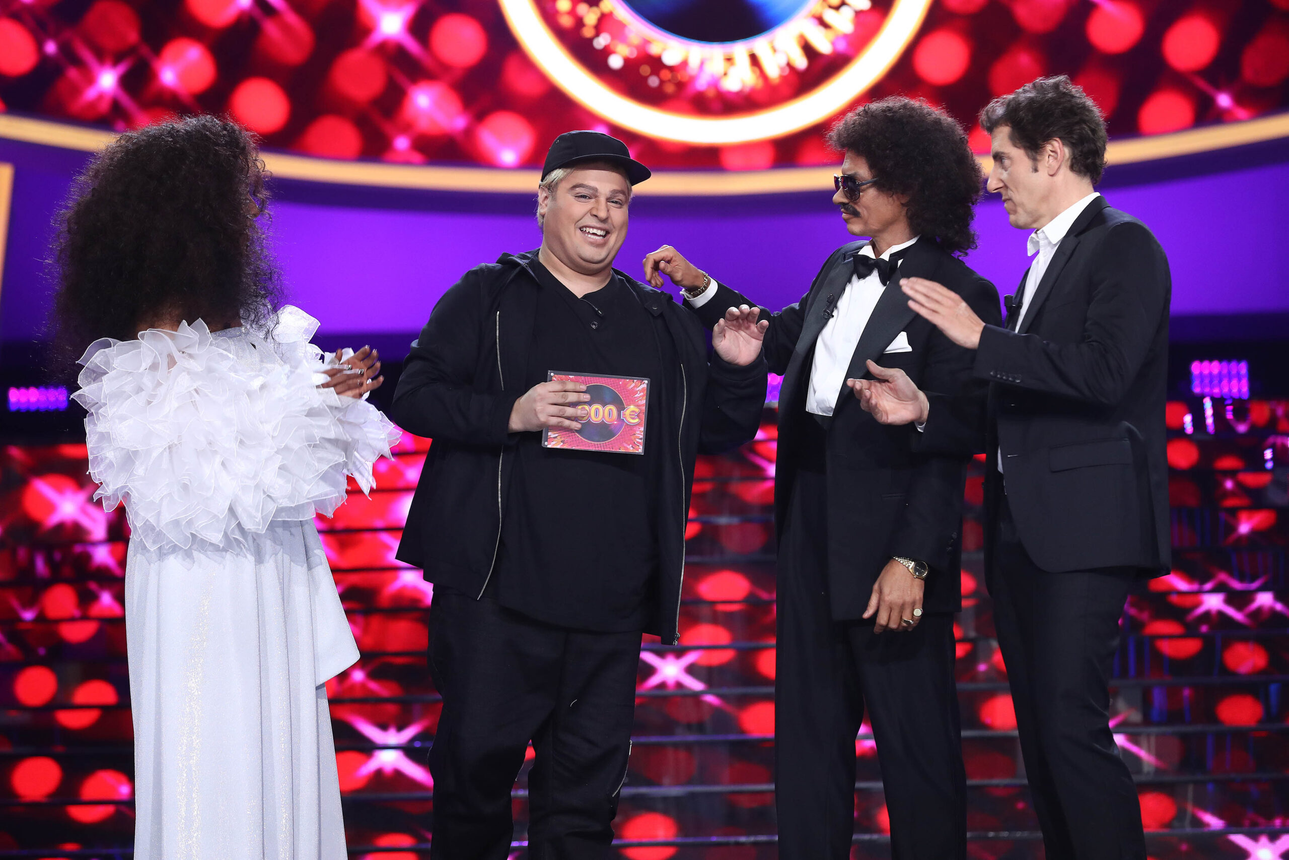 El actor Brays Efe, que sufrió ‘bullying’, dona el premio del programa ‘Tu Cara Me Suena’ a Fundación ANAR