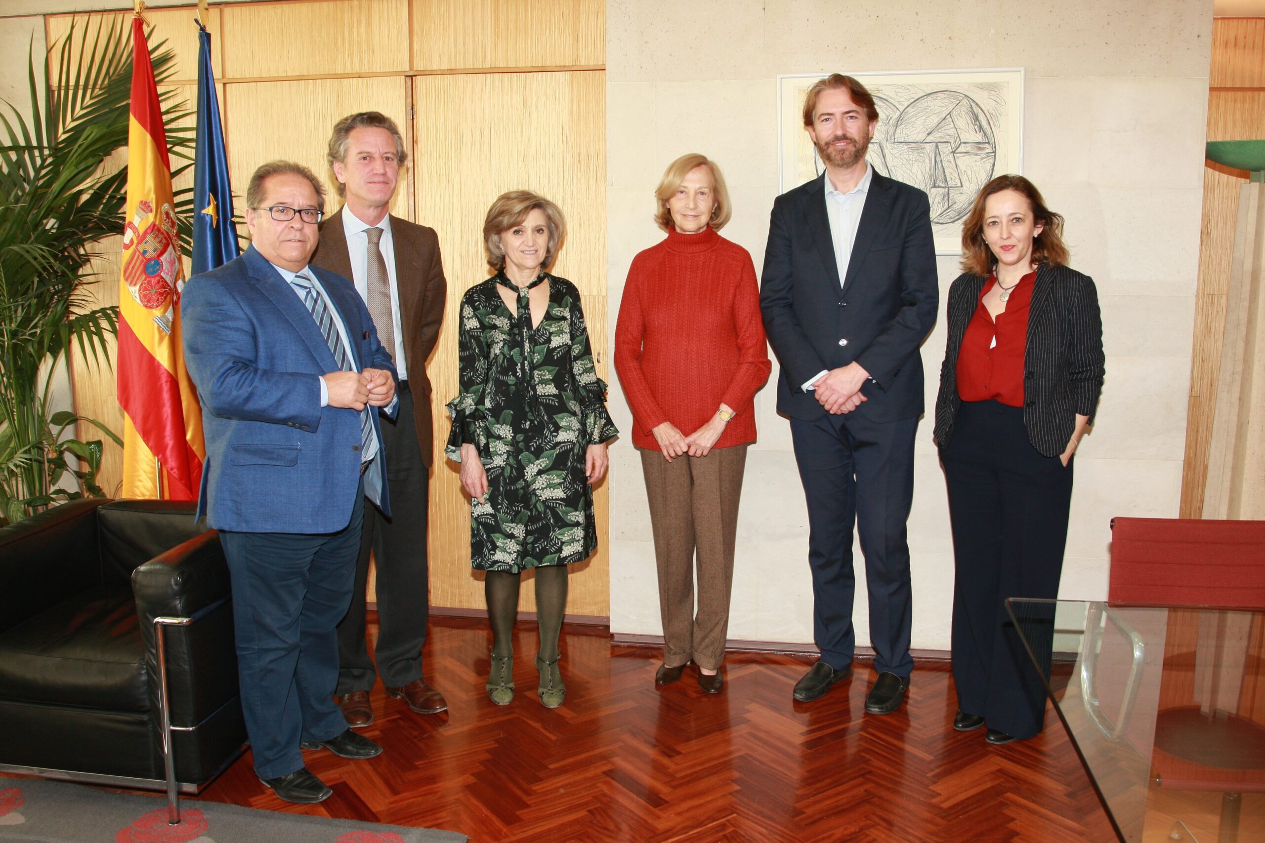 ANAR se reúne con la ministra de Sanidad, Consumo y Bienestar Social