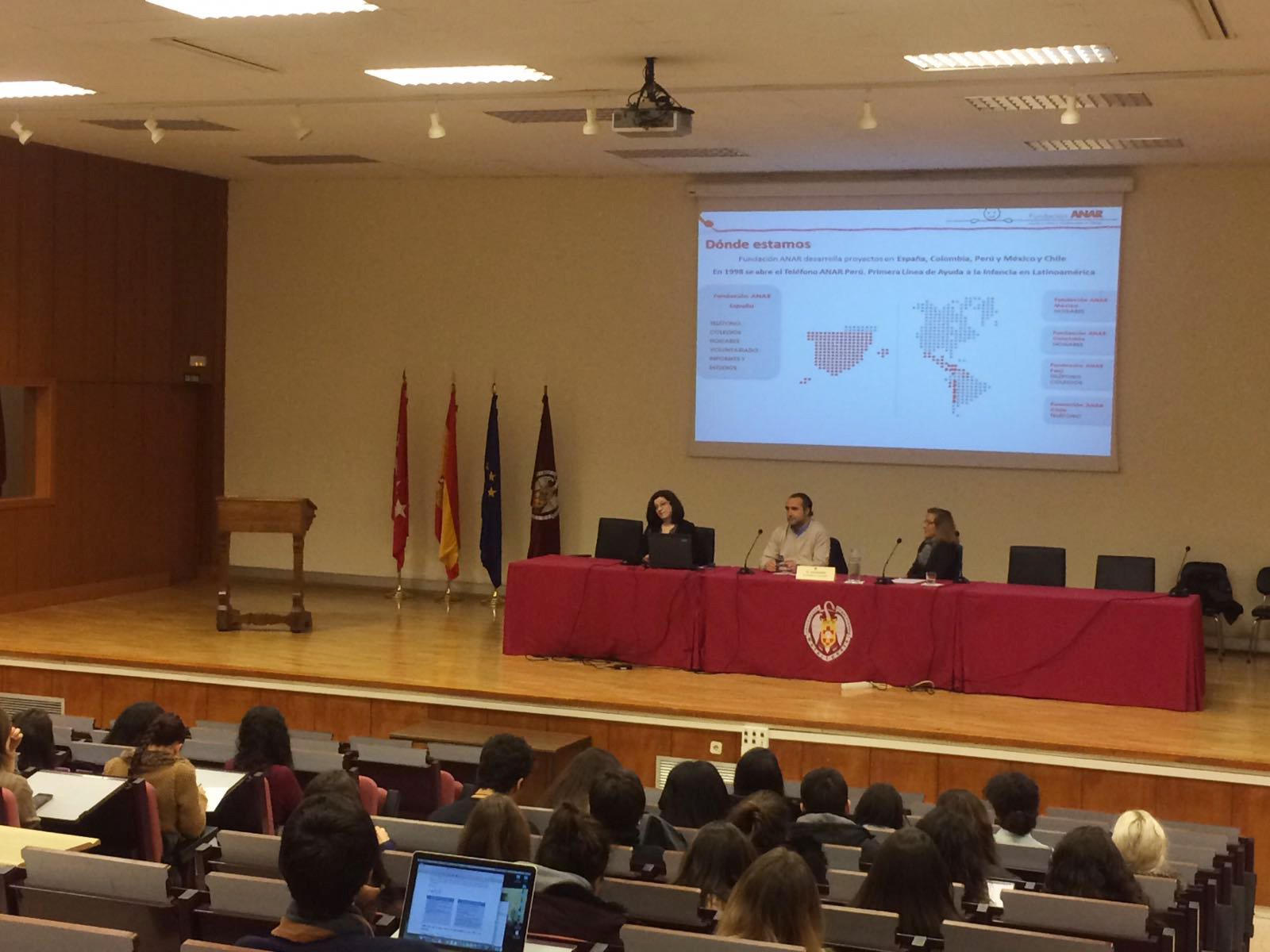 En la III Jornada de la Solidaridad de la Facultad de Psicología de la UCM