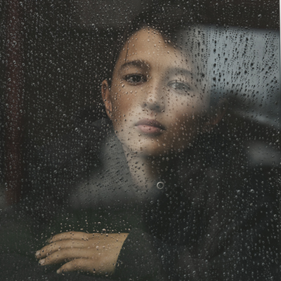 CONSEJOS ANAR A PADRES/ MADRES Y EDUCADORES PARA IDENTIFICAR SEÑALES DE RIESGO DE UN INTENTO DE SUICIDIO DE SUS HIJOS/AS