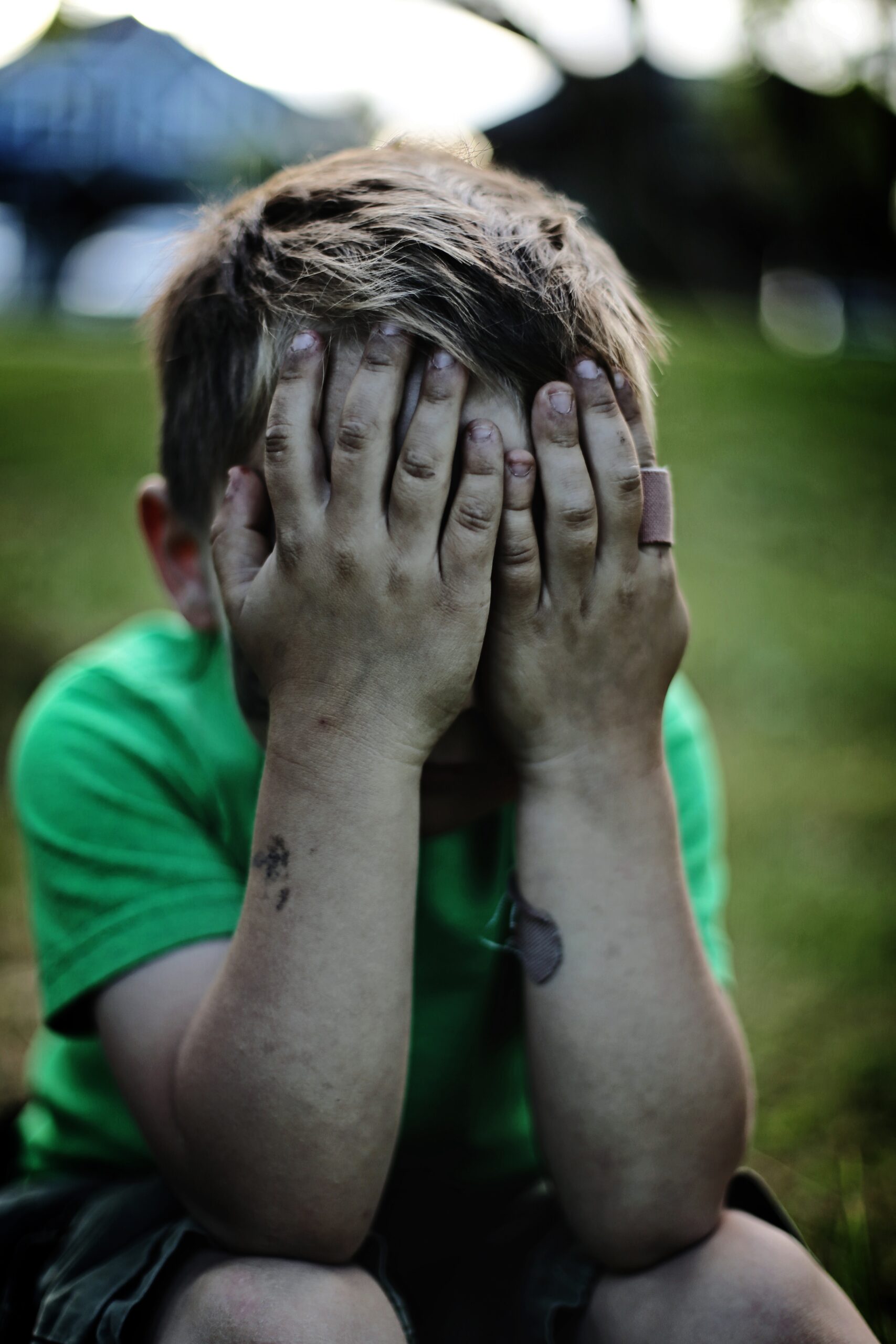Ante los últimos casos de violencia de género, Fundación ANAR recuerda que los menores de edad también son víctimas