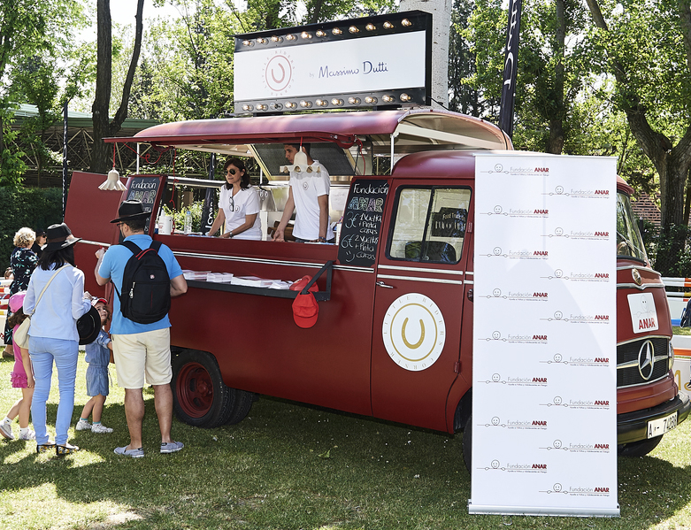 ANAR y Massimo Dutti en el Concurso de Saltos Internacional de Madrid
