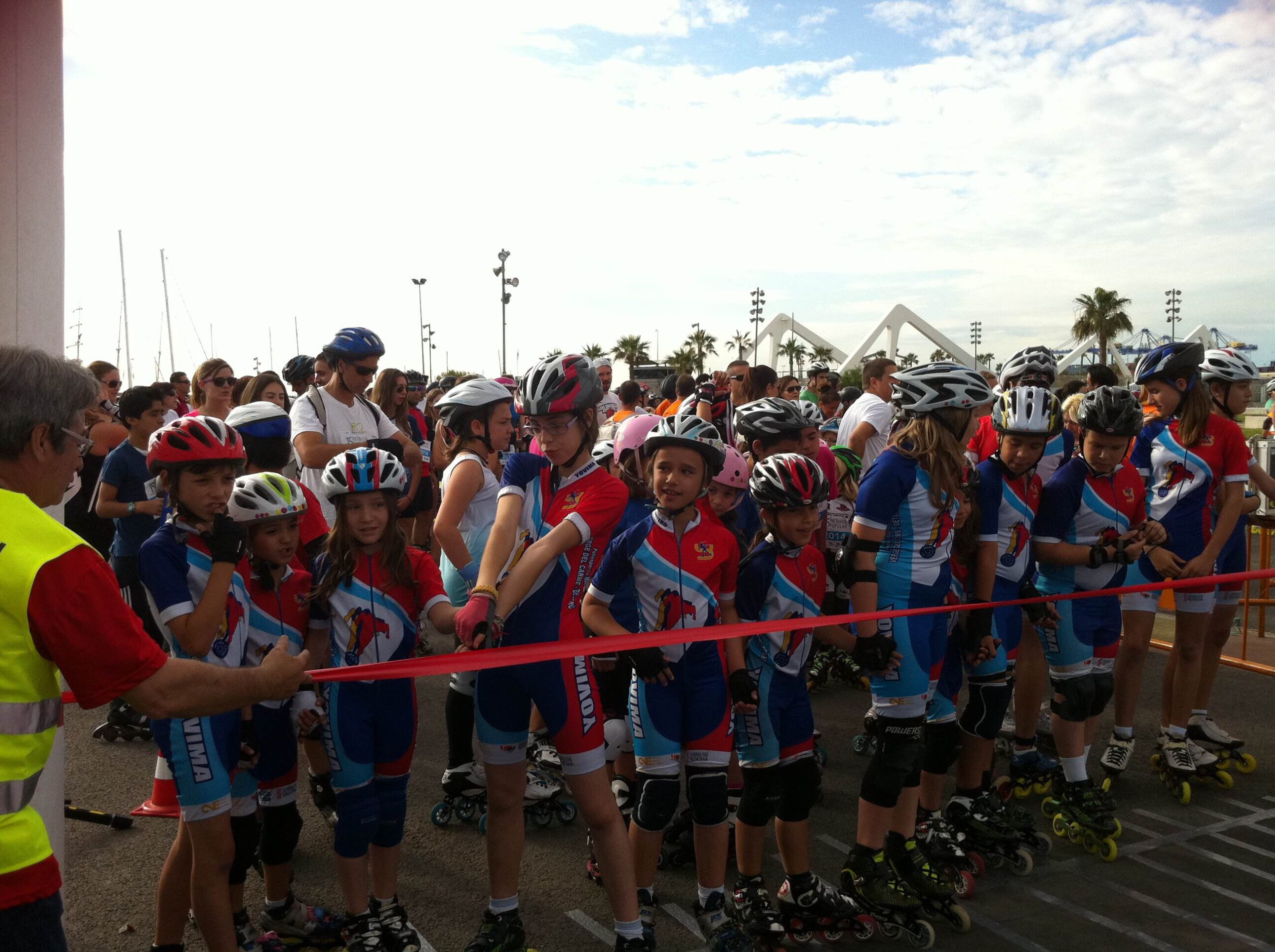 Patinada Popular a favor de la Fundación ANAR