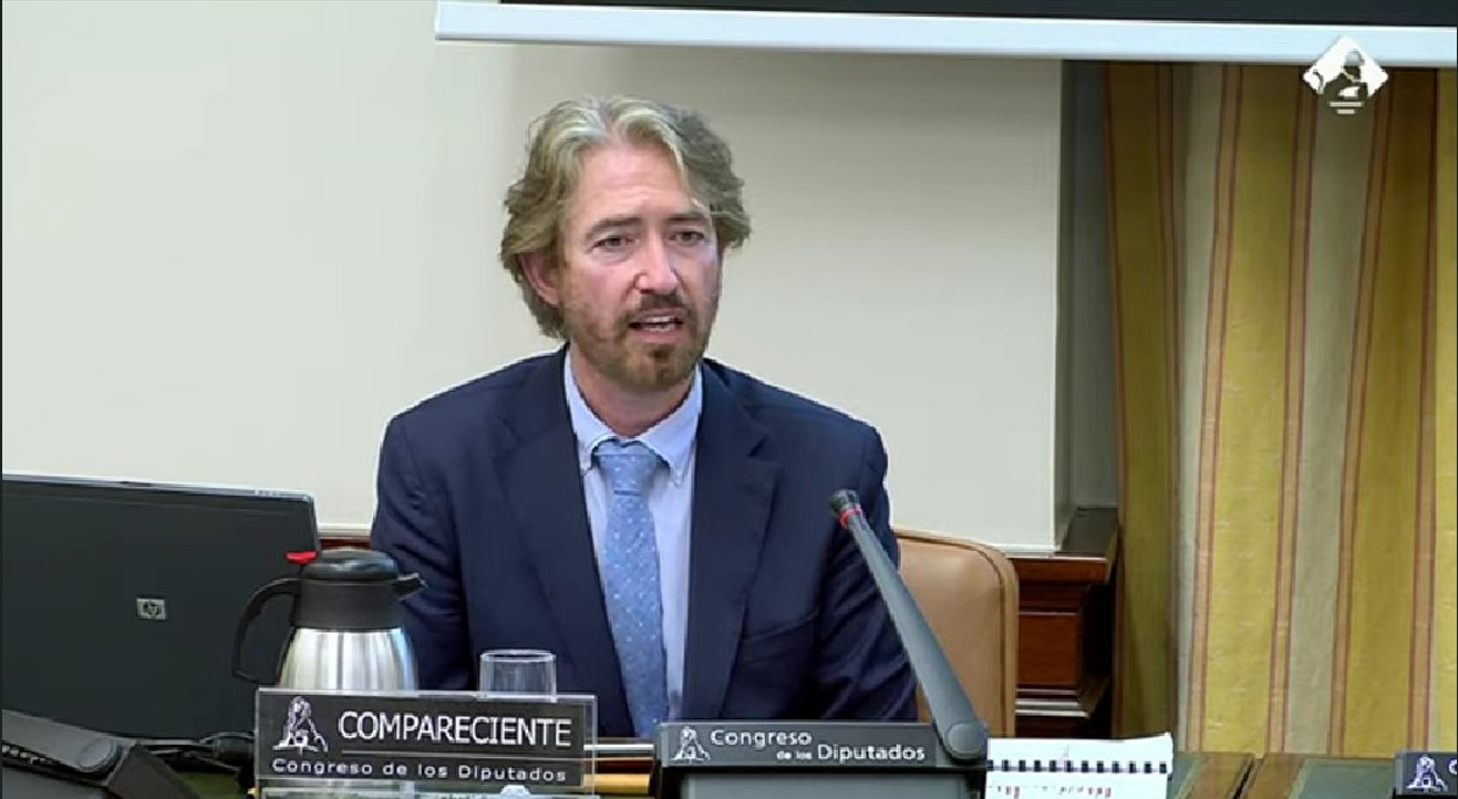ANAR comparece en el Congreso de los Diputados para presentar el Informe Anual 2021 del Teléfono/Chat