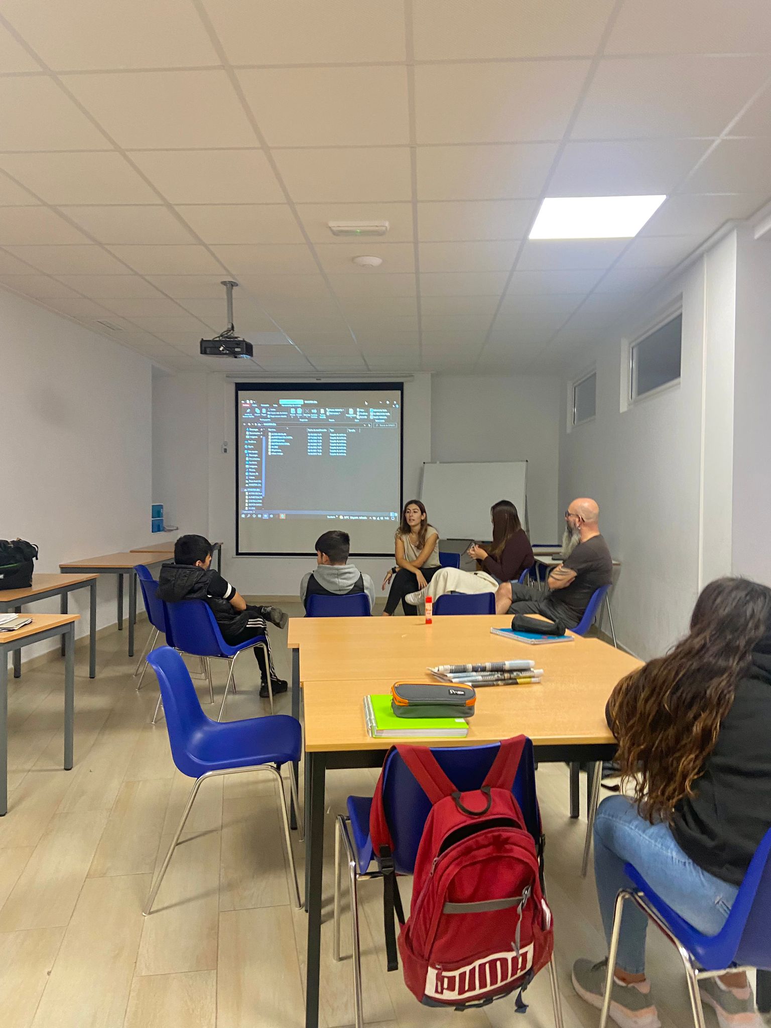 En marcha el Programa de Alfabetización Digital para la Prevención de las Adicciones Tecnológicas en Centros de Día de Valencia